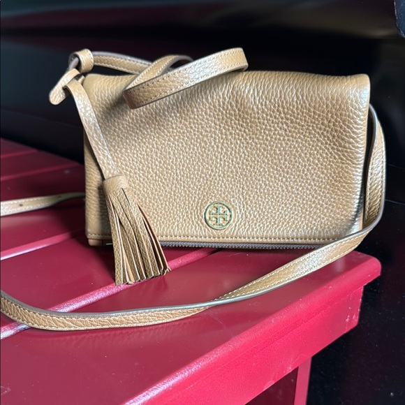 Tory Burch Handbags - Tory Burch Gold Crossbody Bag